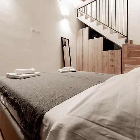 Realkasa La Finestrella Sui Portici 公寓 *